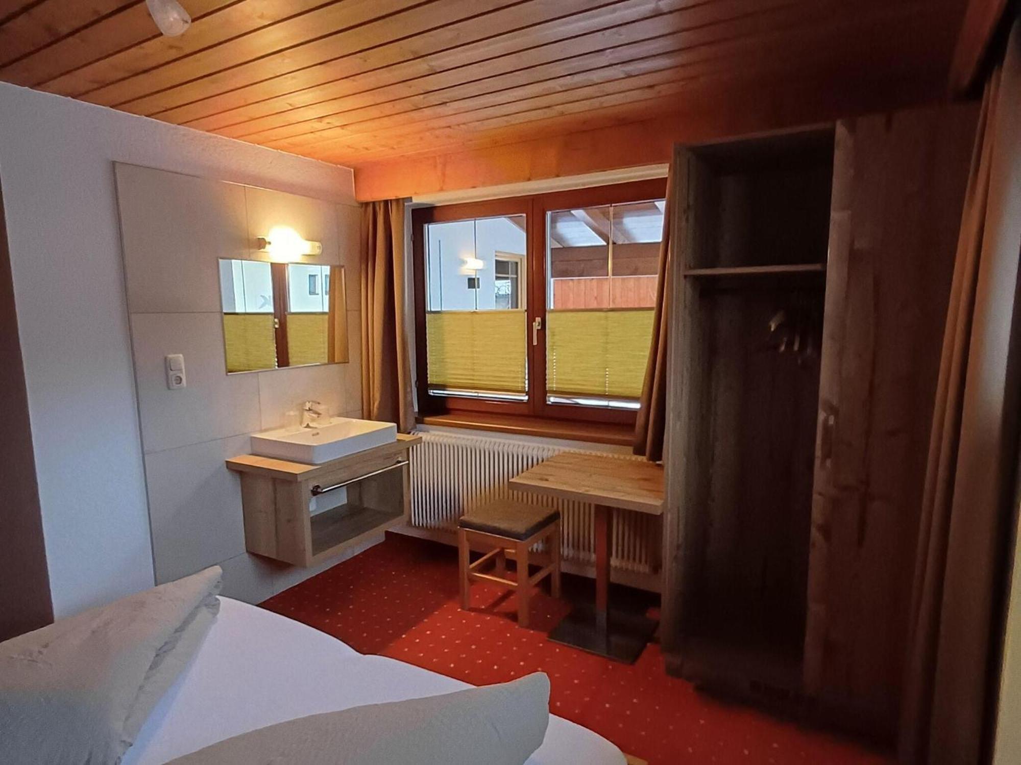 Modern Apartment In Langenfeld Near Ski Area Exterior foto